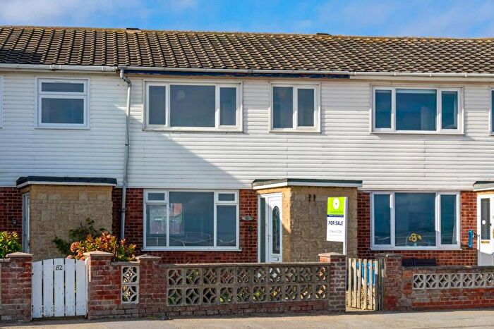 3 Bedroom Terraced House For Sale In South Promenade, Withernsea, HU19