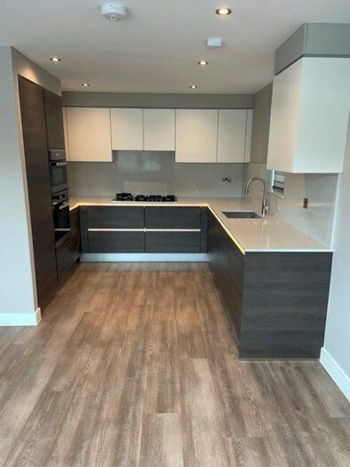 2 Bedroom Flat To Rent In Handel House, Edgwarebury Lane, Edgware, Middx, HA8