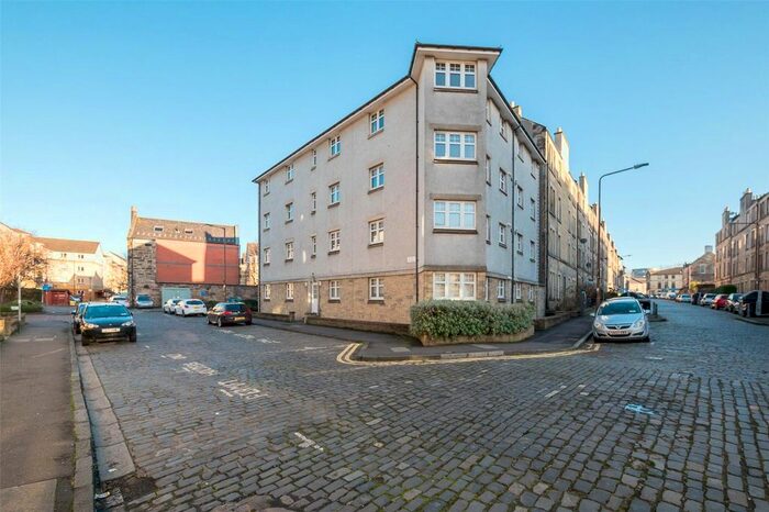 2 Bedroom Flat To Rent In Duff Street, Edinburgh, EH11