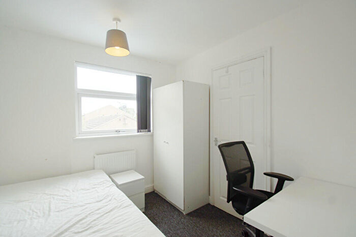 5 Bedroom Terraced House To Rent In Langwood Close, Coventry, CV4