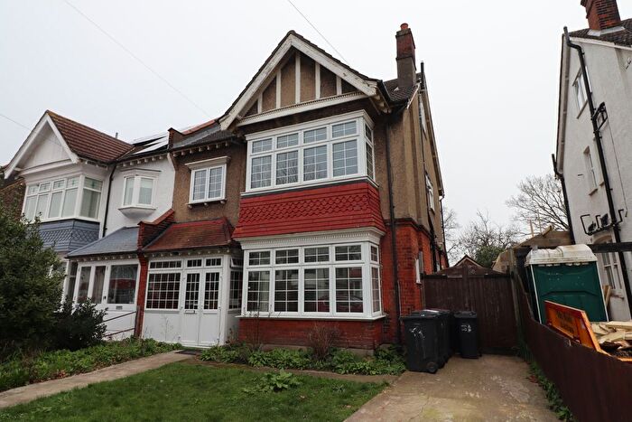 5 Bedroom Semi Detached House To Rent In Northampton Road, Croydon, CR0