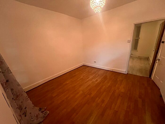 2 Bedroom Flat To Rent In Walthamstow, Walthamstow, E17