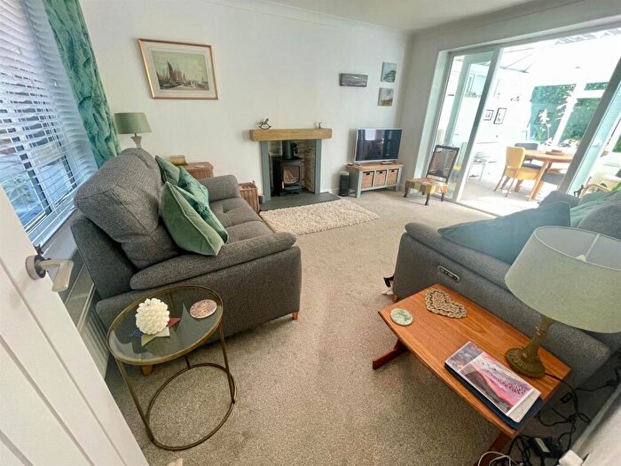 2 Bedroom Detached Bungalow For Sale In Maes Hyfryd, Moelfre, LL72