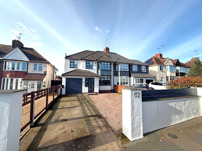 4 Bedroom Semi Detached House For Sale In Stourport Road, Kidderminster, DY11