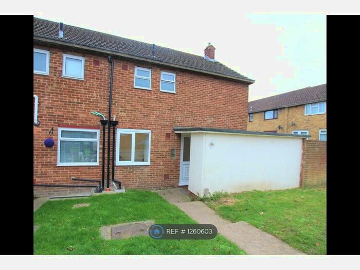 2 Bedroom Semi-Detached House To Rent In Myrtle Crescent, Chatham ME5