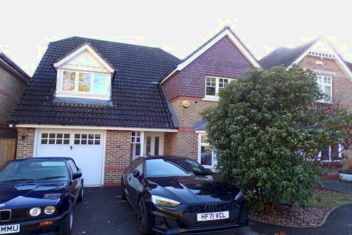 4 Bedroom Property To Rent In Merryfield Close, Verwood, BH31