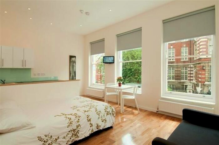 Studio To Rent In Blythe Road, London, W14