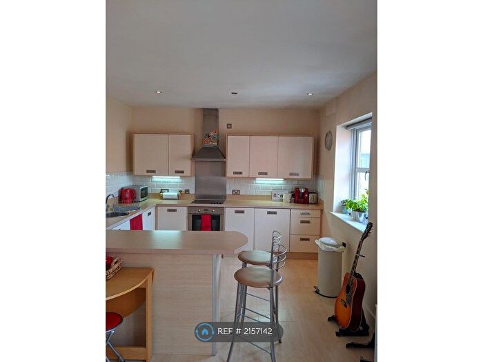 2 Bedroom Flat To Rent In Lister House, Nottingham, NG3