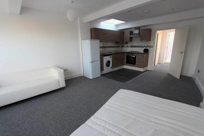 1 Bedroom Flat To Rent In Byron Road, Harrow, HA3