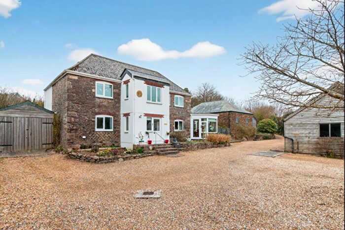 4 Bedroom Detached House For Sale In Whistleigh Farm, Yelverton, PL20