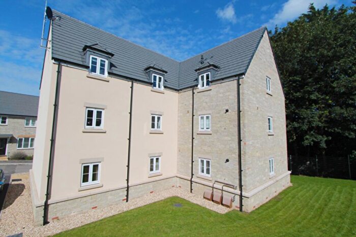2 Bedroom Flat To Rent In Paulton, Bristol, BS39