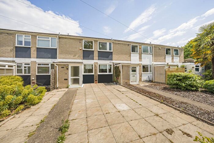 3 Bedroom House To Rent In The Myrke, , Datchet, SL3