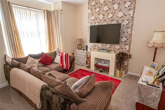 3 Bedroom Terraced House For Sale In Cannon Hill Road, Balsall Heath, Birmingham, B12 - Photo 2
