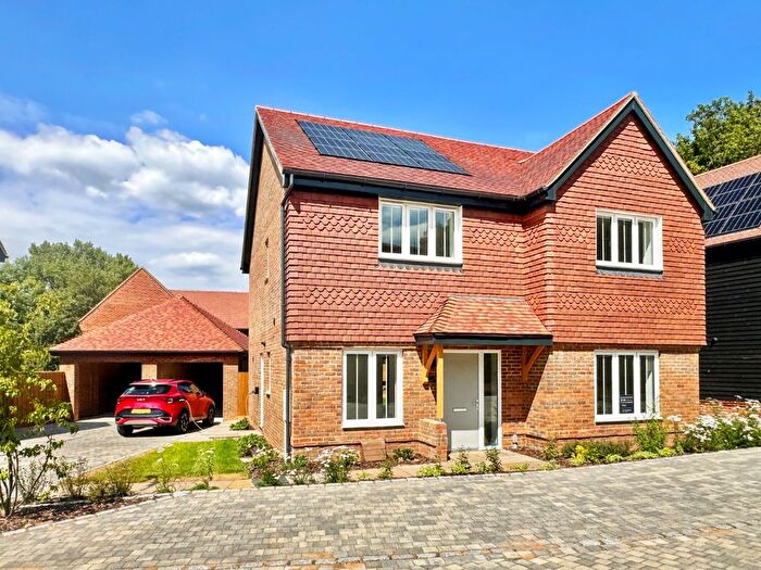 4 Bedroom Detached House For Sale In Coningsby Road, Hawkinge, Folkestone, Kent, CT18