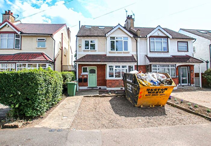 2 Bedroom Flat To Rent In Osmond Gardens, Wallington, SM6