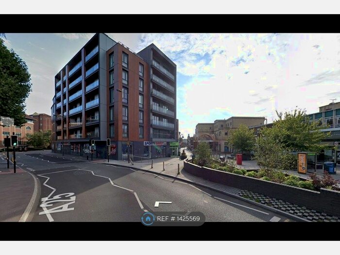 2 Bedroom Flat To Rent In Nobel House, Redhill, RH1