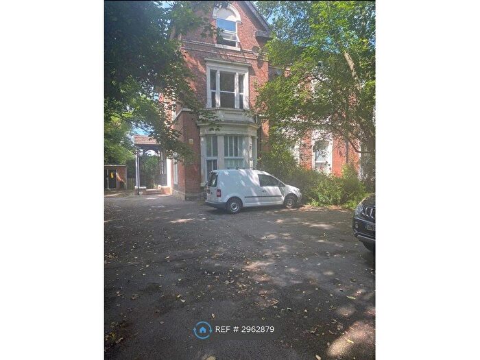 2 Bedroom Flat To Rent In Caroline Place, Prenton, CH43