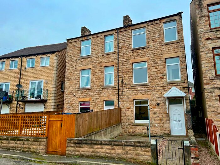 2 Bedroom Terraced House To Rent In The Knowl, Mirfield, WF14
