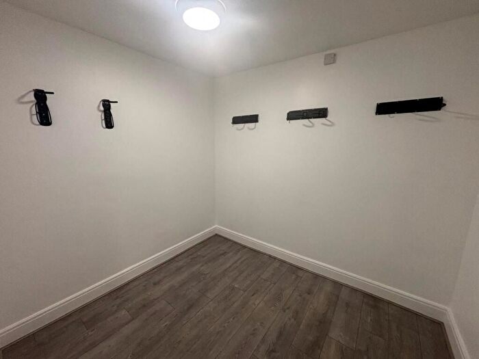 7 Bedroom Flat To Rent In Kensington, Liverpool, L7