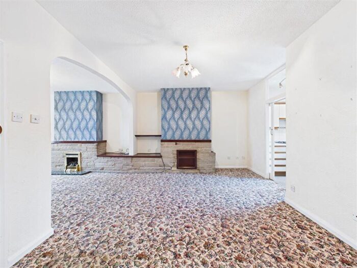 3 Bedroom Terraced House For Sale In Hull Road, Hessle, HU13