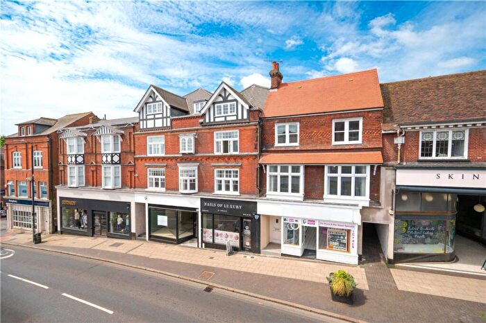 1 Bedroom Flat For Sale In Chequer Street, St. Albans, Hertfordshire, AL1
