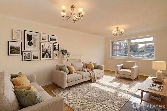2 Bedroom Flat For Sale In Gresley Road, Coventry, CV2