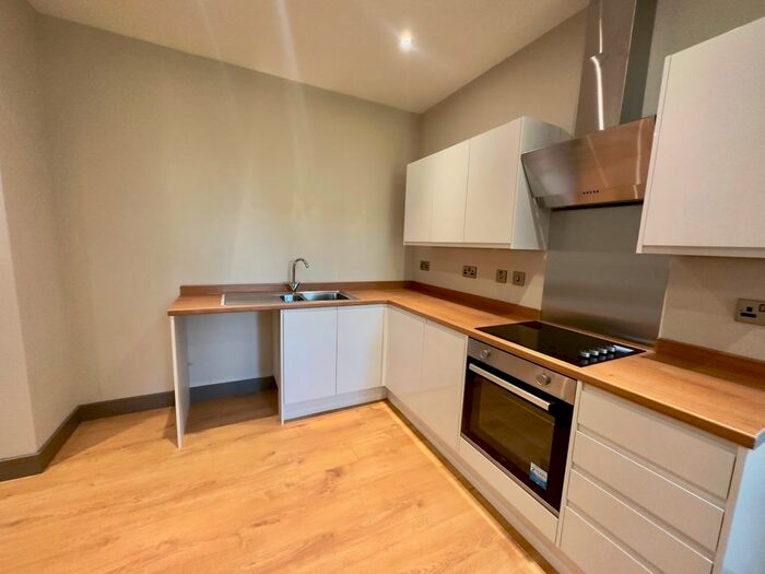 1 Bedroom Flat To Rent In Apartment, A Ropergate, Pontefract, WF8