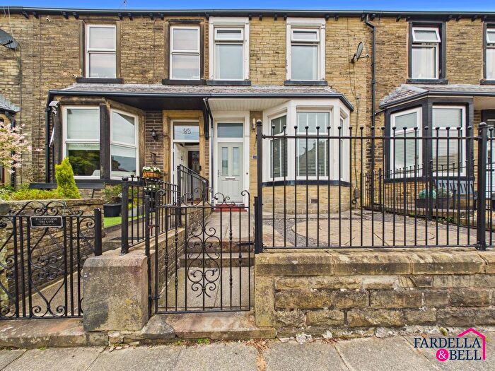 3 Bedroom Terraced House For Sale In Arkwright Street, Burnley, BB12