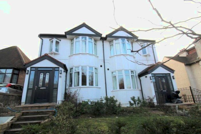 2 Bedroom Flat To Rent In Studland Road, Ealing, W7