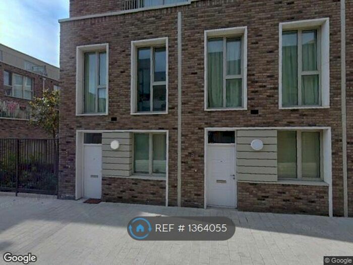 3 Bedroom Terraced House To Rent In Rope Terrace, London, E16