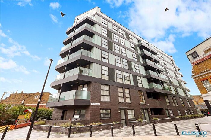 2 Bedroom Apartment To Rent In Margerie Court, Esker Place, London, E2
