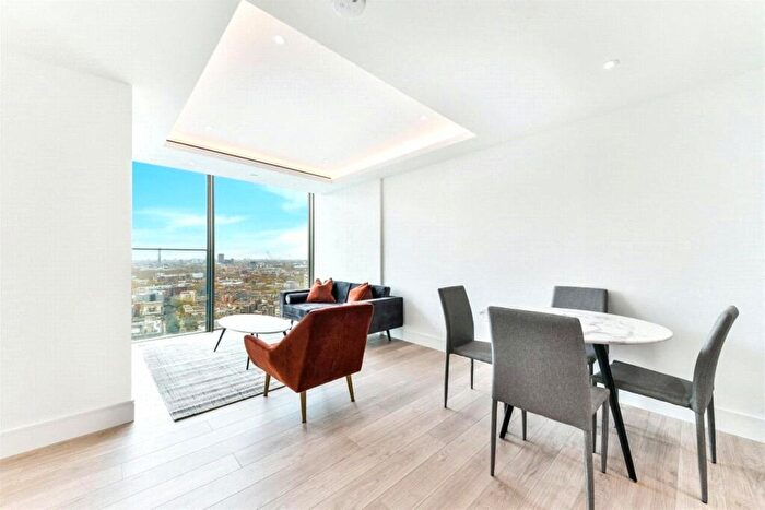 2 Bedroom Apartment To Rent In Carrara Tower, City Road, London, EC1V