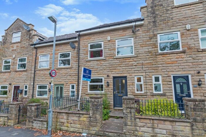 4 Bedroom Detached House To Rent In Church Road, Bamber Bridge, Preston, PR5