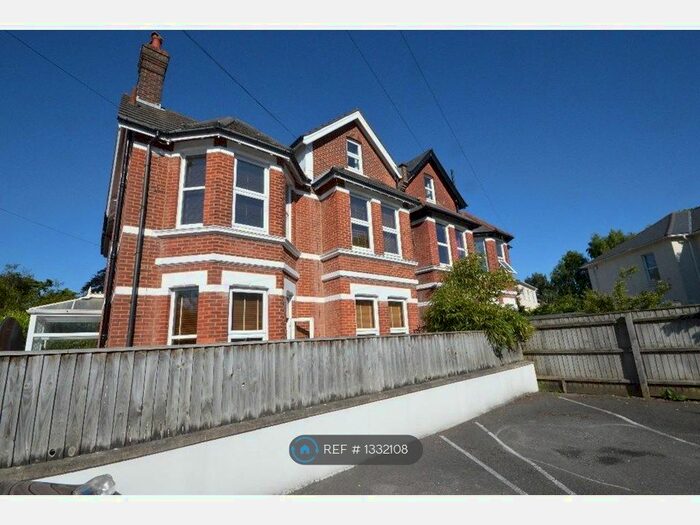 1 Bedroom Flat To Rent In Rushton Crescent, Bournemouth, BH3