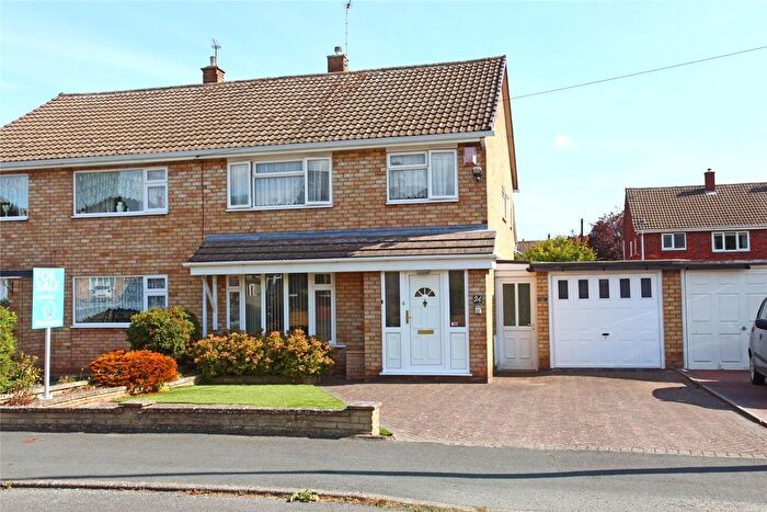 3 Bedroom Semi-Detached House For Sale In Hordley Road, Wellington, Telford, TF1