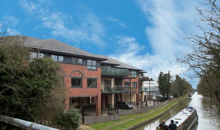 1 Bedroom Flat To Rent In Clearway House Industrial Estate, Overthorpe Road, Banbury OX16