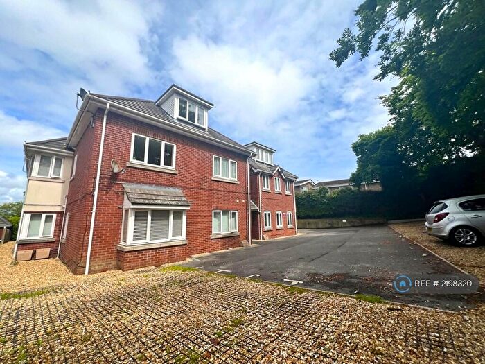 2 Bedroom Flat To Rent In Maxwell Court, Bournemouth, BH11