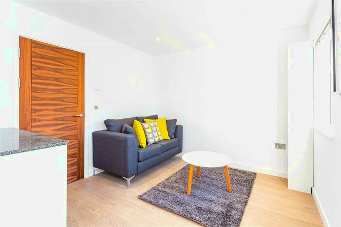 1 Bedroom Apartment To Rent In Qube Apartments, Walworth Road, London, SE17