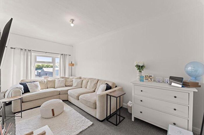 2 Bedroom Flat For Sale In Northolt Road, Harrow, HA2