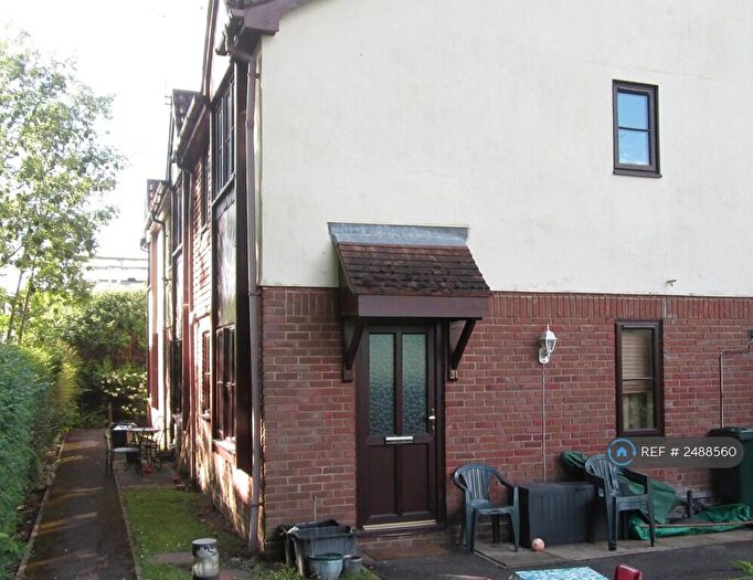 2 Bedroom Terraced House To Rent In Orchard Close, Wokingham, RG40