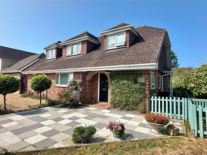 5 Bedroom Detached House For Sale In George Road, Milford On Sea, Lymington, Hampshire, SO41