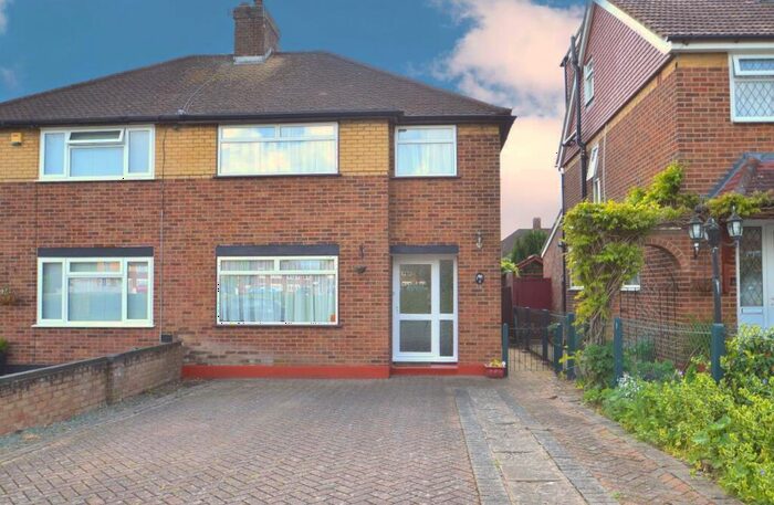 3 Bedroom Semi-Detached House To Rent In Elstow Close, Ruislip, HA4