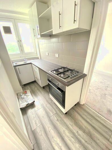 2 Bedroom Flat To Rent In Banister House, Homerton High Street, Hackney Central, Clapton, London, E9