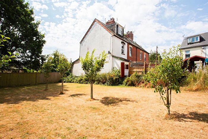 2 Bedroom Property For Sale In Helliers Road, Chard, TA20