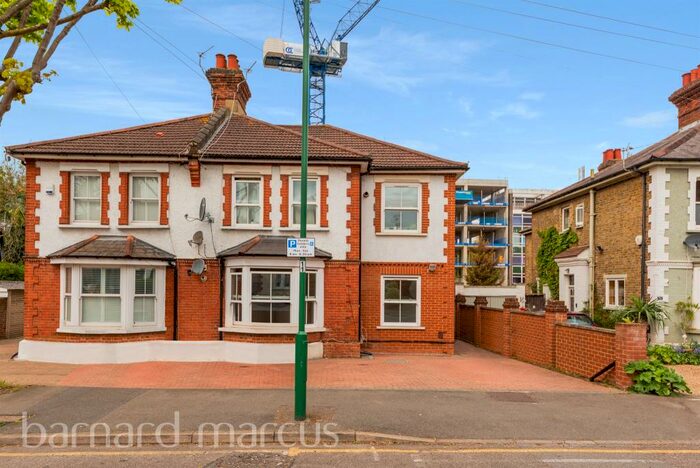 1 Bedroom Flat To Rent In Lewis Road, Sutton, SM1