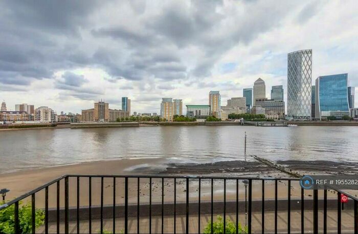 2 Bedroom Flat To Rent In Calder Court, London, SE16