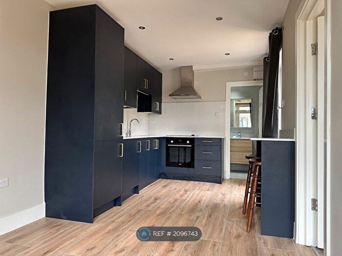 1 Bedroom Flat To Rent In Osterley, Osterley, TW7