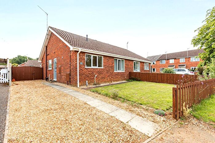 2 Bedroom Semi-Detached Bungalow For Sale In Beautifully Presented Two Bedroom Home In South Wootton, PE30