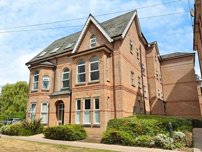 2 Bedroom Flat For Sale In Hart Road, Fallowfield, Manchester, M14