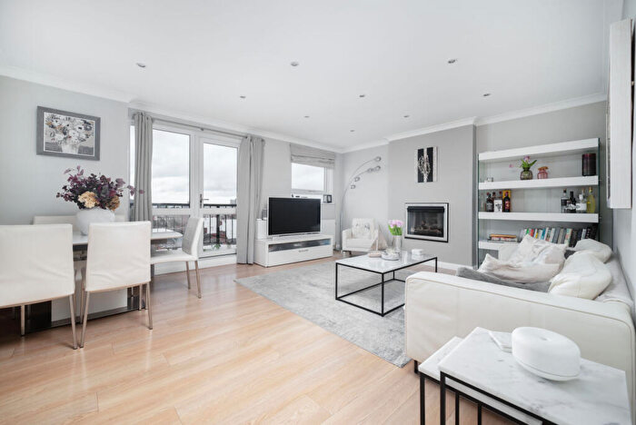 2 Bedroom Apartment For Sale In Grove End House, Grove End Road, London, NW8